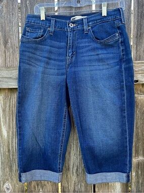 Levi's Blue Denim Bermuda Shorts Jeans Women’s 8 Blank Tab Signature Batwing